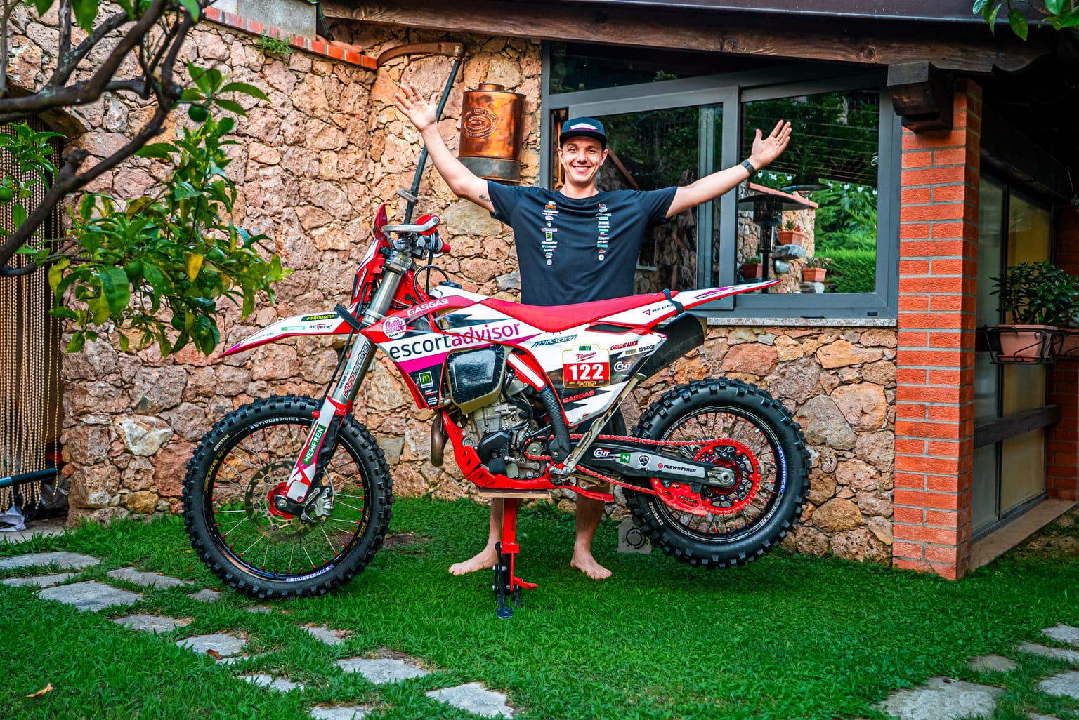 Tra crepacci e vampiri: Vignone arriva alla Red Bull Romaniacs 2026